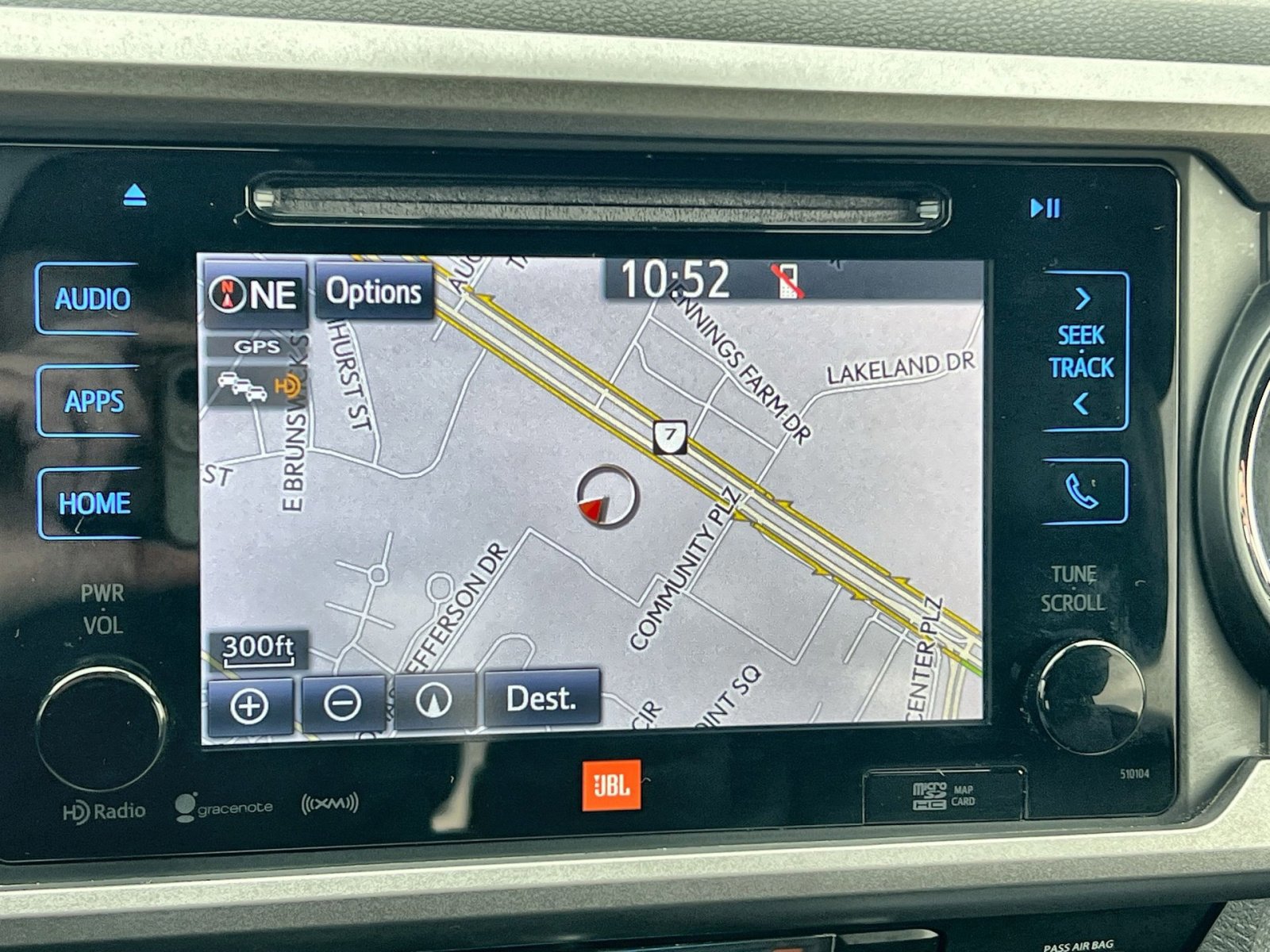 Used 2018 Toyota Tacoma Limited image 20