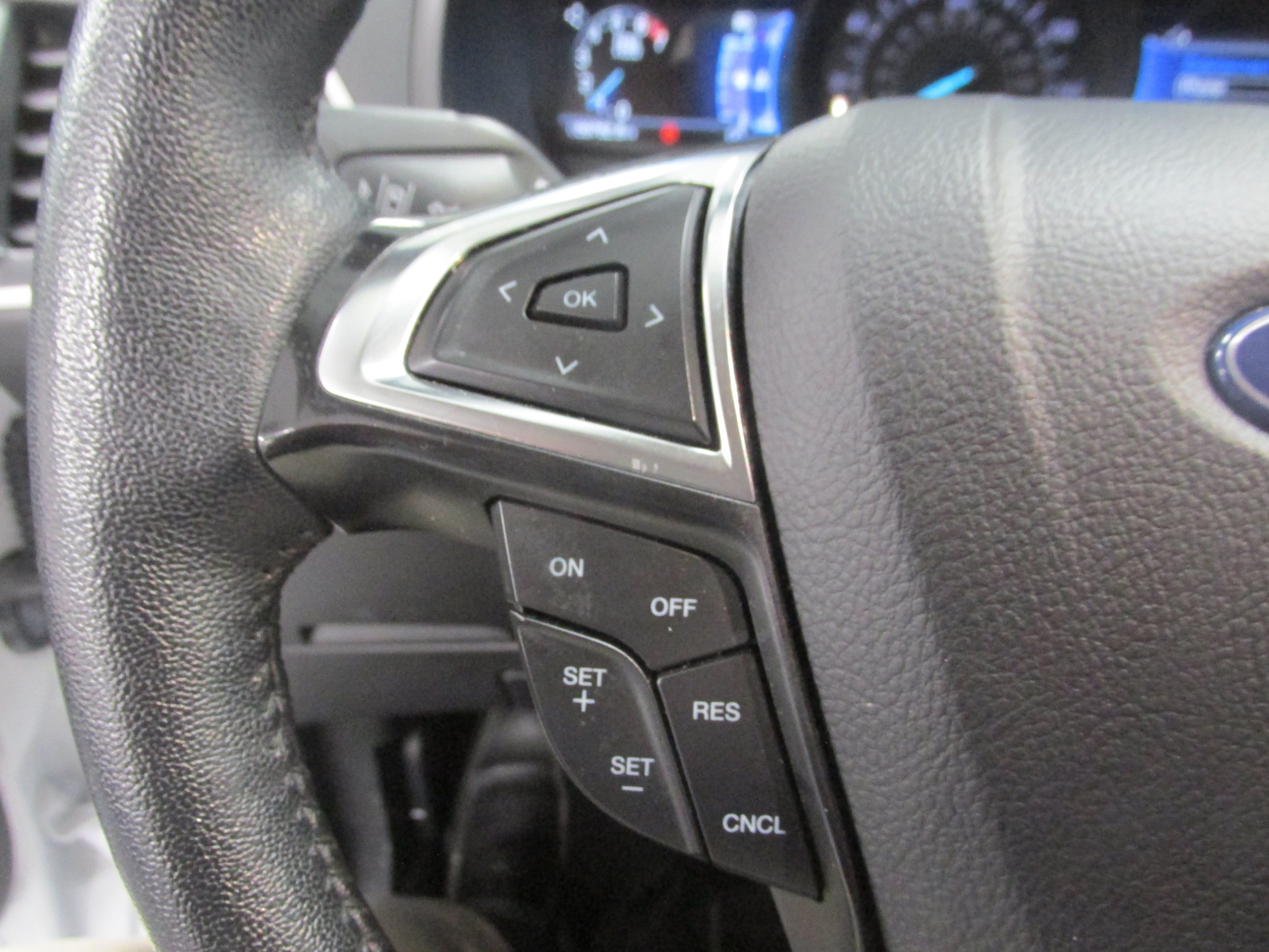 Certified 2024 Ford Edge SEL AWD/4WD image 33