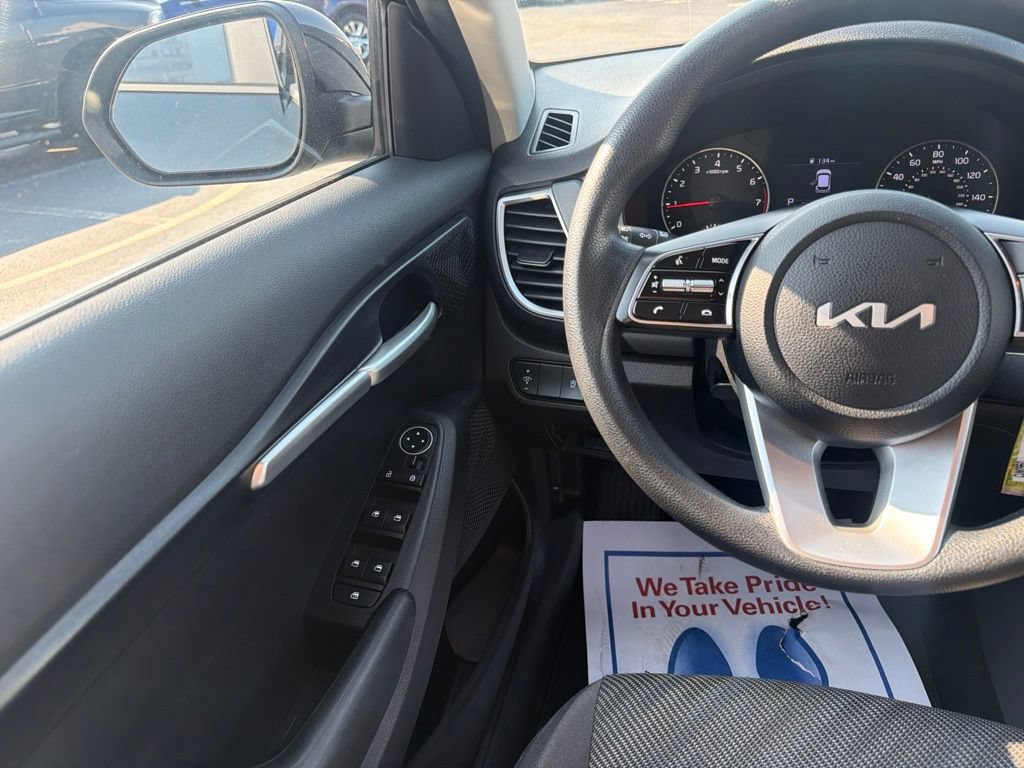 Used 2022 Kia Seltos LX AWD/4WD image 21