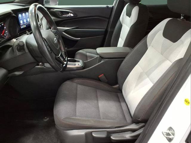Used 2024 Chevrolet Trax RS FWD image 8