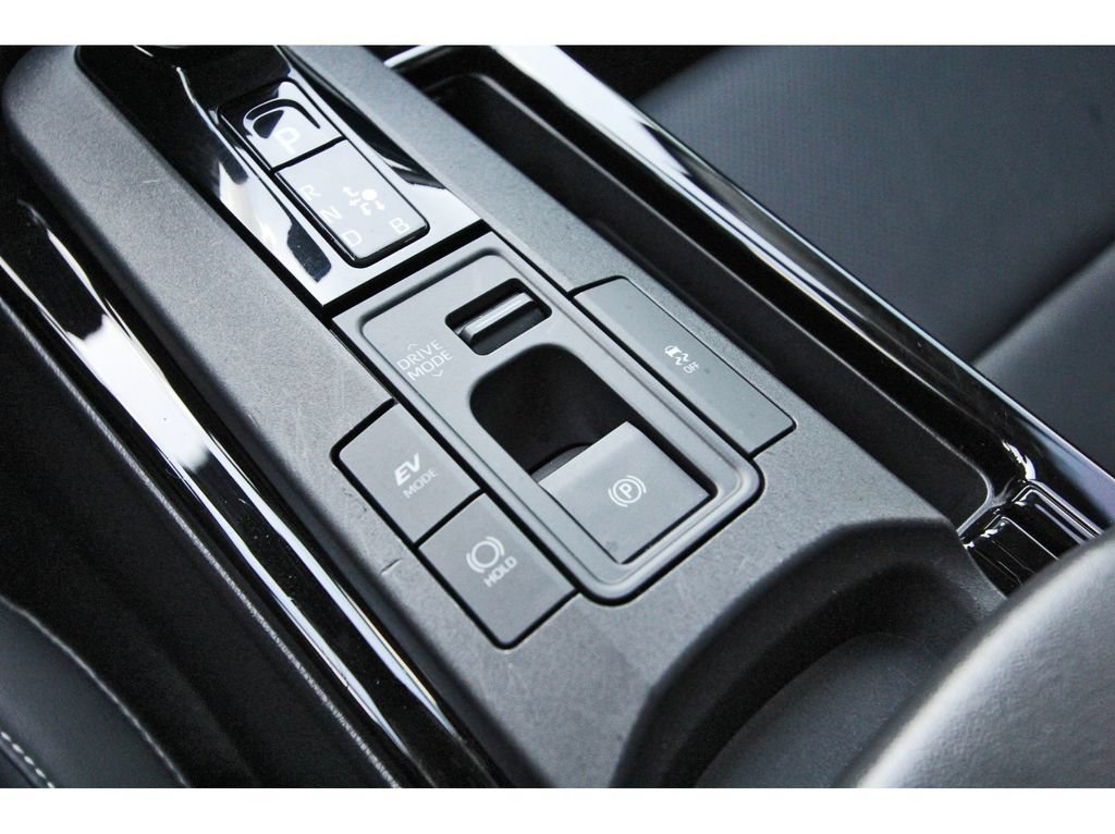 Used 2023 Toyota Prius Limited w/ Limited Premium Package FWD image 27