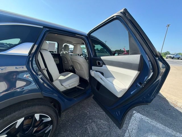 Used 2024 Kia Sorento EX FWD image 18