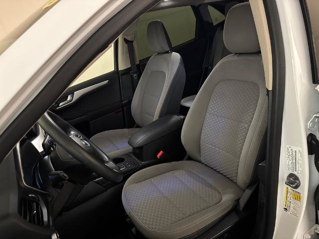 Certified 2020 Ford Escape SE FWD image 12