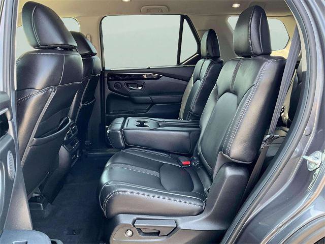 Used 2025 Honda Pilot EX-L image 32