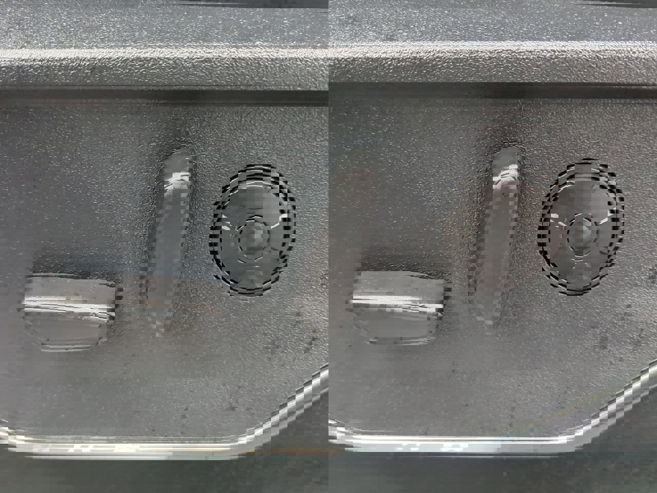 Certified 2024 Ford F450 Platinum w/ FX4 Off-Road Package image 30