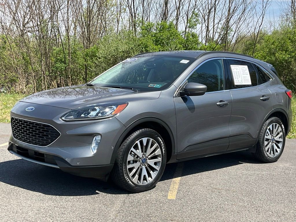 Certified 2021 Ford Escape Titanium w/ Class II Trailer Tow Package image 35