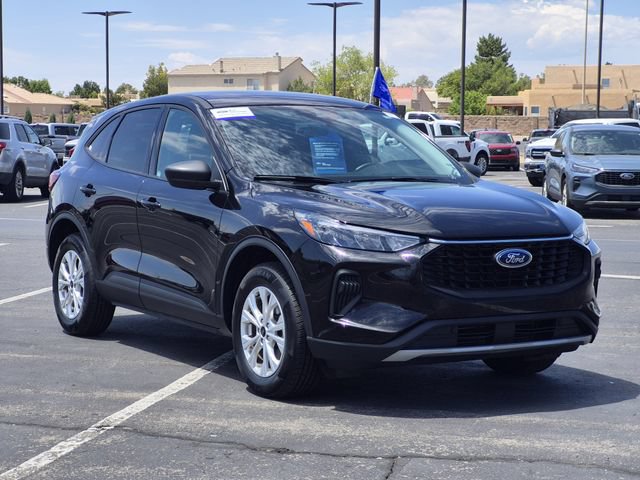 Certified 2025 Ford Escape Active AWD/4WD image 3