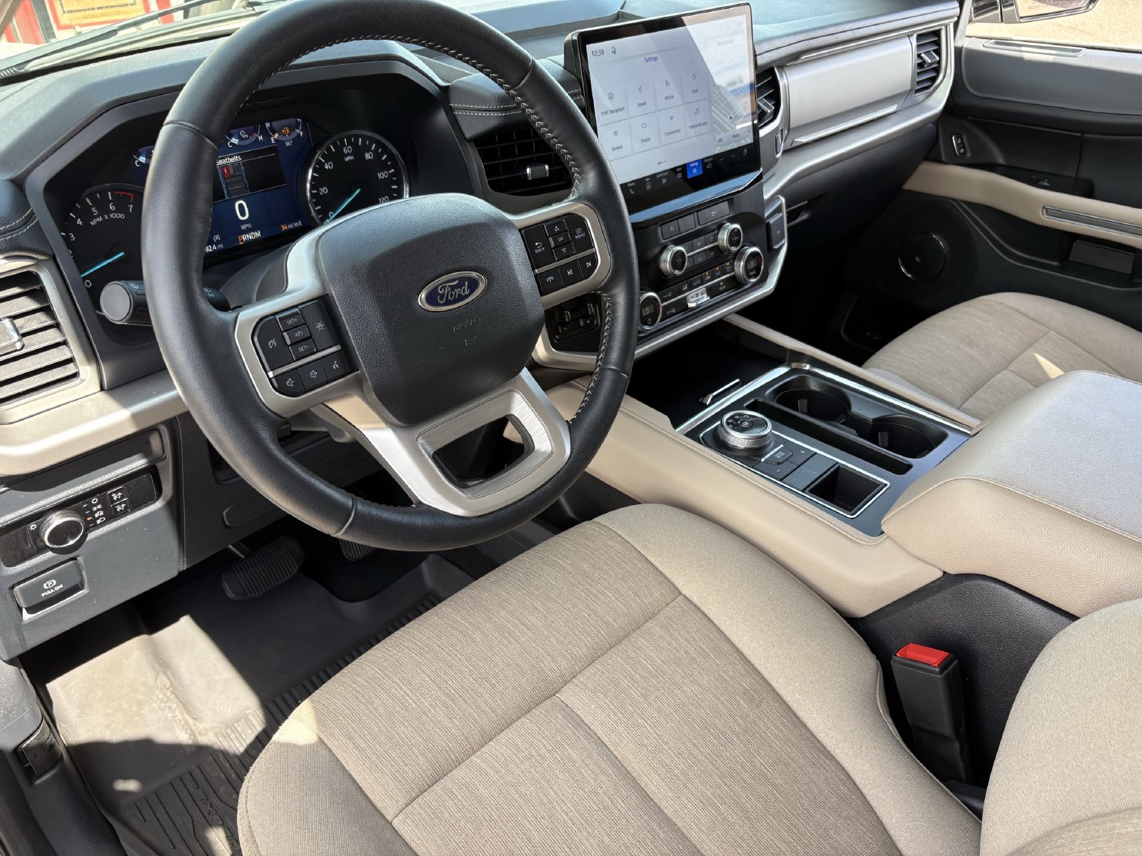 Certified 2024 Ford Expedition Max XLT RWD image 23
