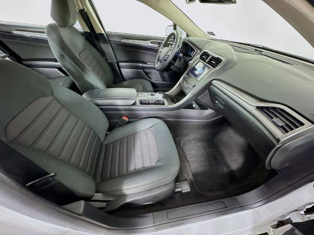 Certified 2020 Ford Fusion SE FWD image 26