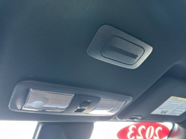 Used 2023 Nissan Frontier SV w/ Midnight Edition Package image 29