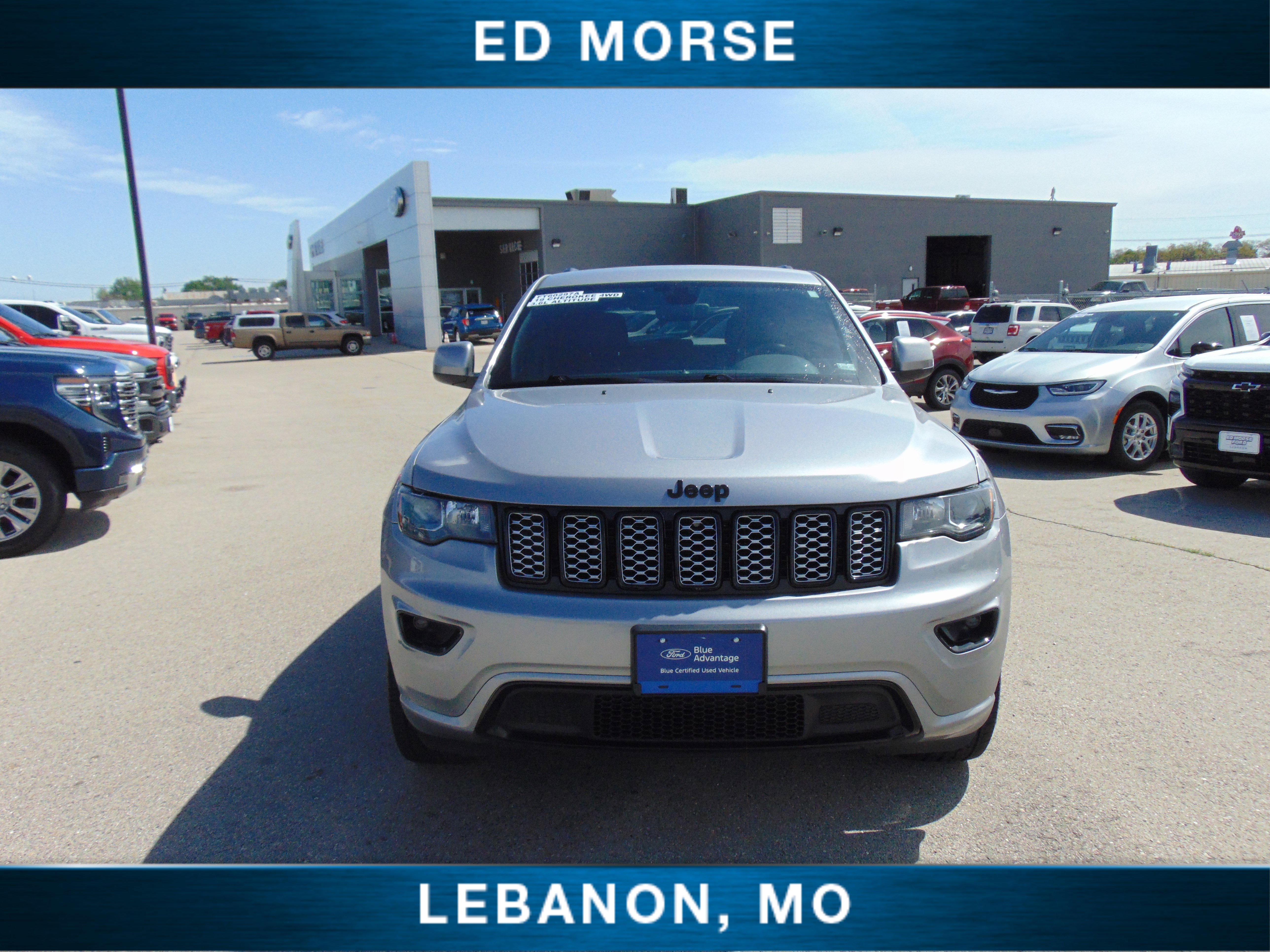 Used 2019 Jeep Grand Cherokee Altitude AWD/4WD image 3