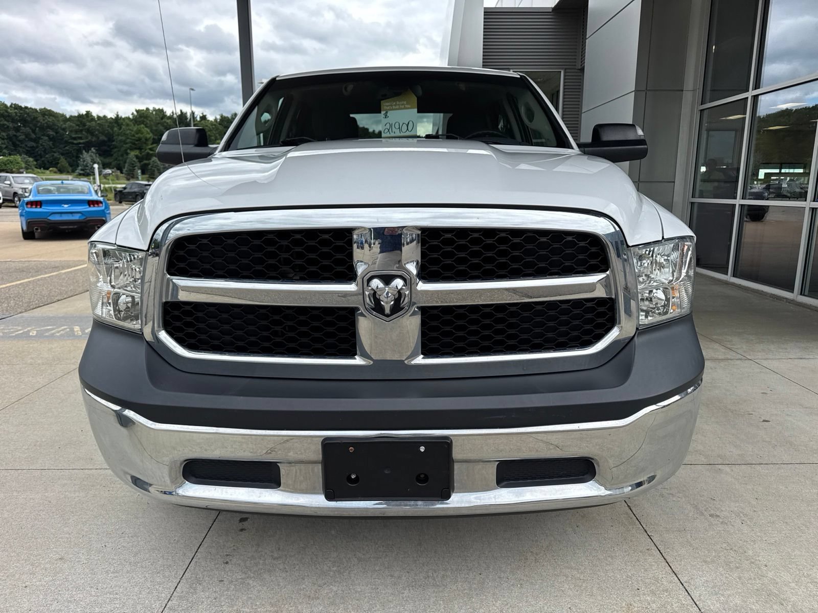 Used 2018 RAM 1500 ST w/ SXT Appearance Group AWD/4WD image 9