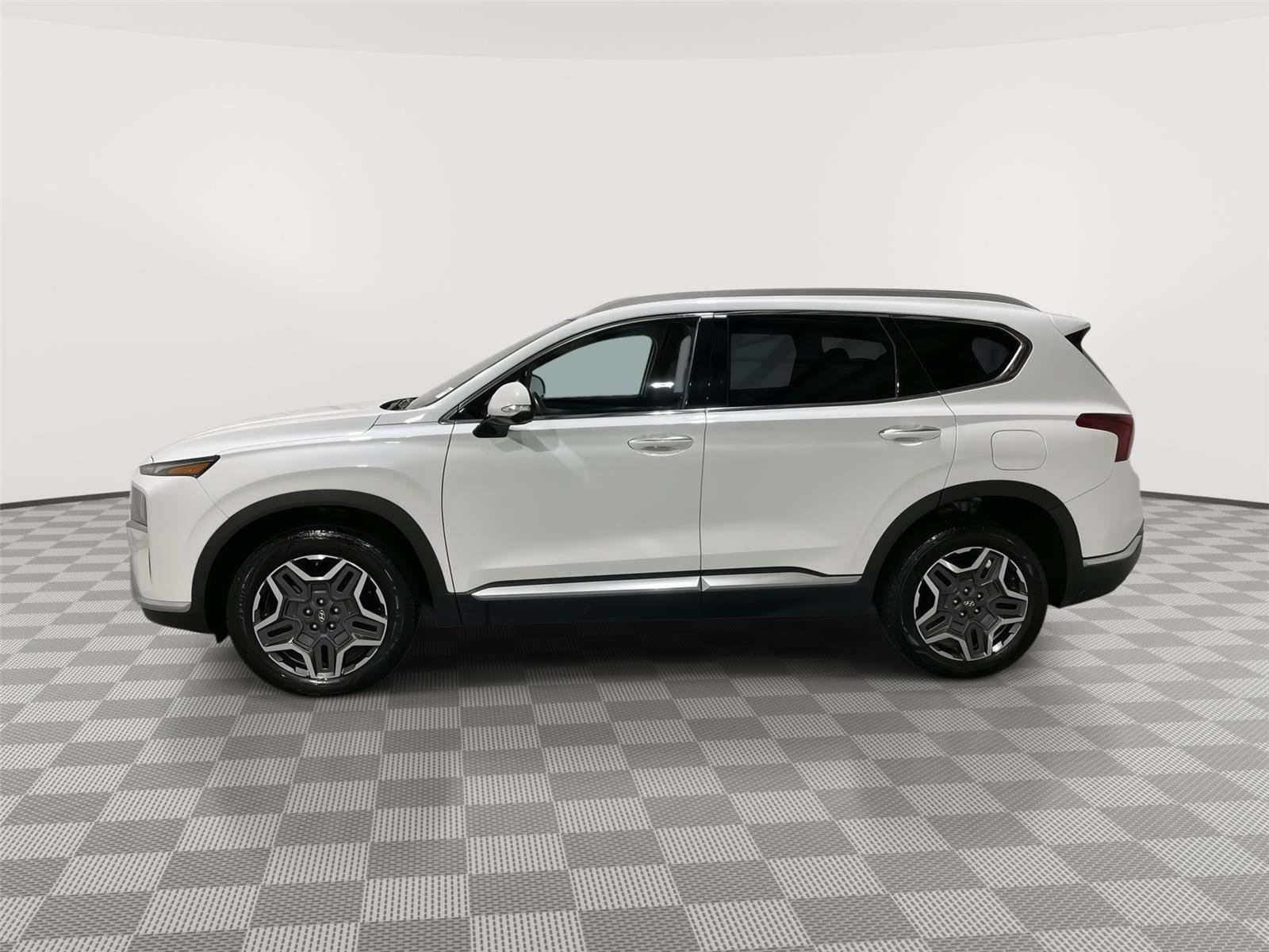 Used 2022 Hyundai Santa Fe Limited image 2
