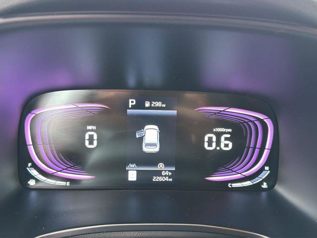 Used 2025 Kia Soul LX w/ LX Technology Package FWD image 13