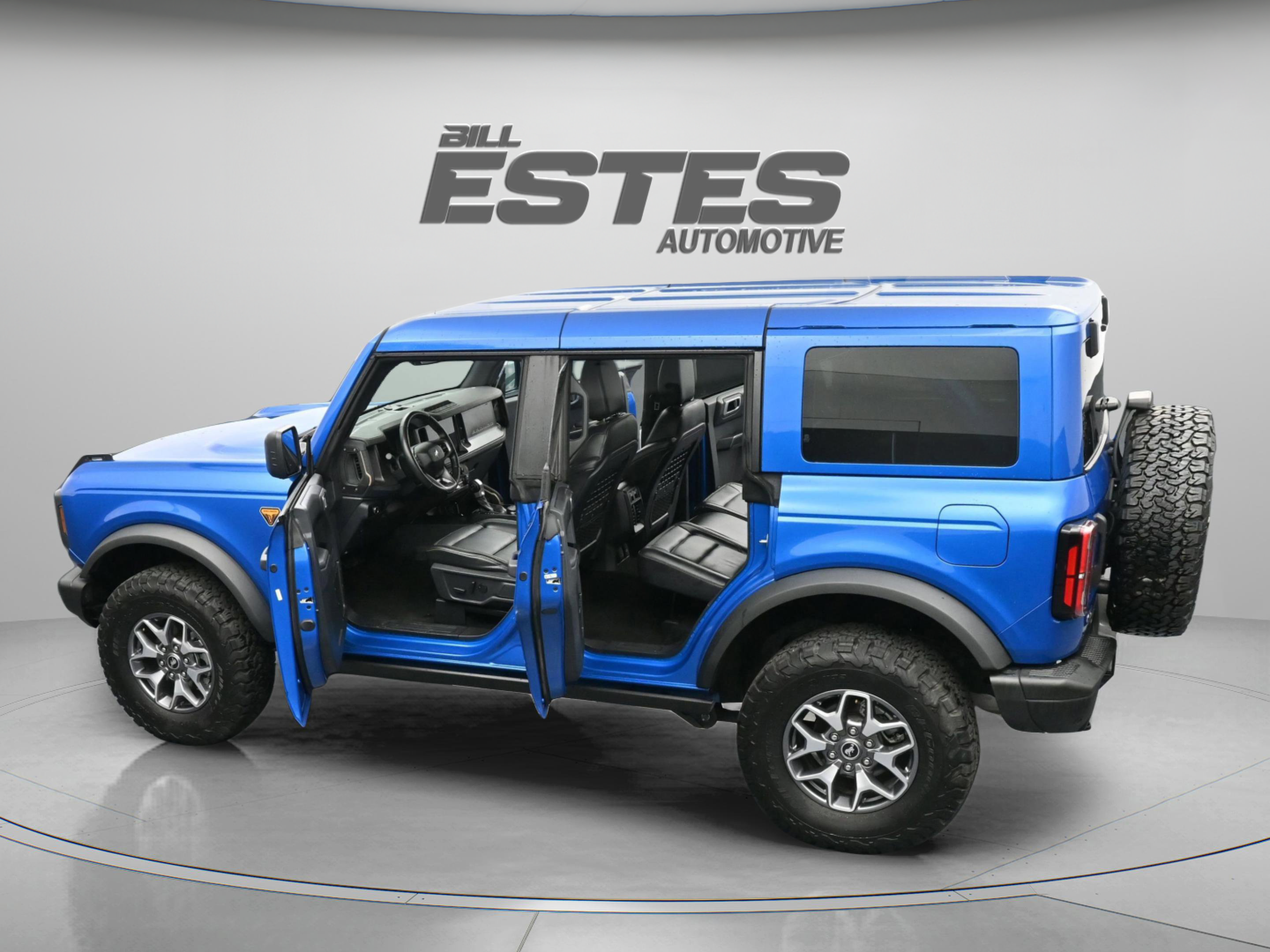 Certified 2025 Ford Bronco Badlands AWD/4WD image 3