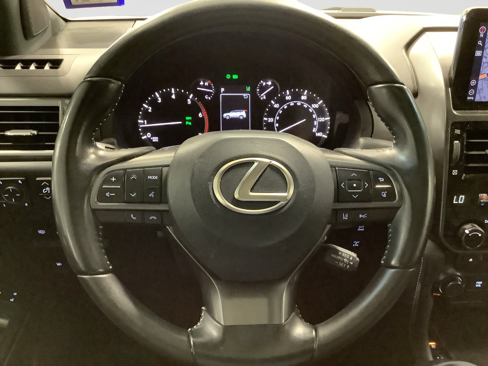 Used 2022 Lexus GX 460 w/ Black Line Special Edition AWD/4WD image 17