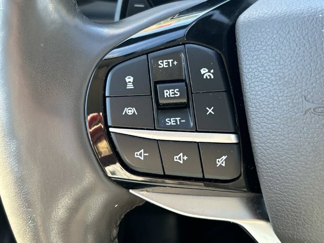Certified 2021 Ford Explorer Platinum w/ Equipment Group 601A AWD/4WD image 39