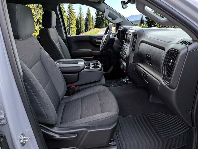 Used 2024 Chevrolet Silverado 1500 Custom Trail Boss w/ LPO, Dark Essentials Package AWD/4WD image 17