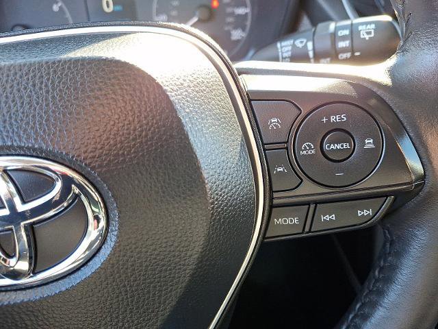 Used 2024 Toyota Corolla Cross LE image 21