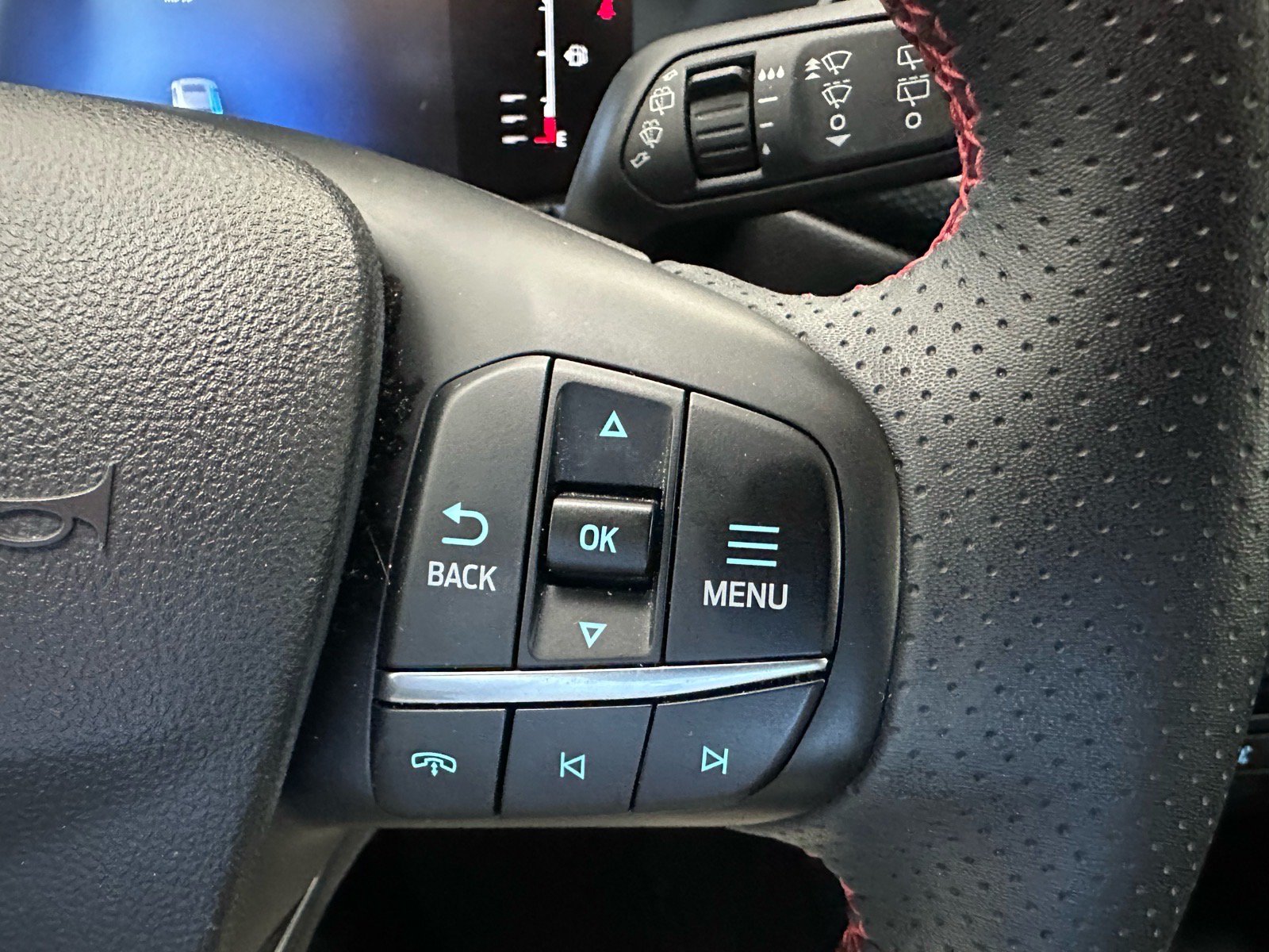 Certified 2024 Ford Escape ST-Line w/ Tech Pack #1 FWD image 31