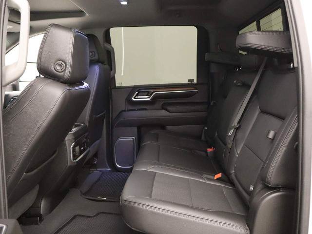 Used 2024 GMC Sierra 3500 Denali w/ Denali Reserve Package AWD/4WD image 40