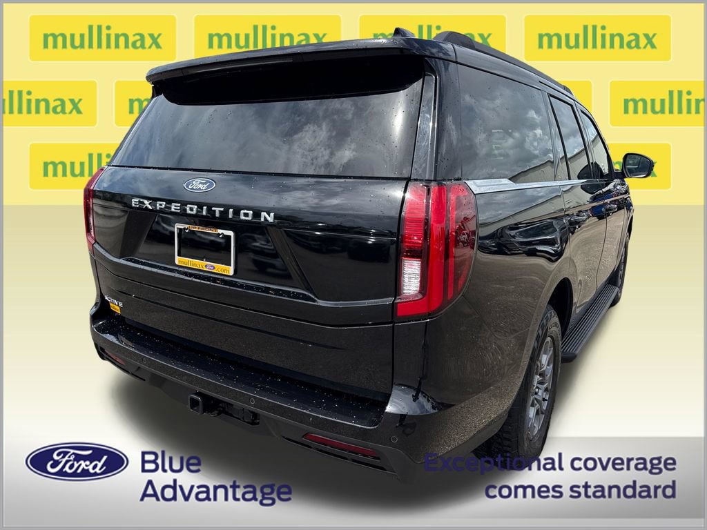 Certified 2025 Ford Expedition Active RWD image 4