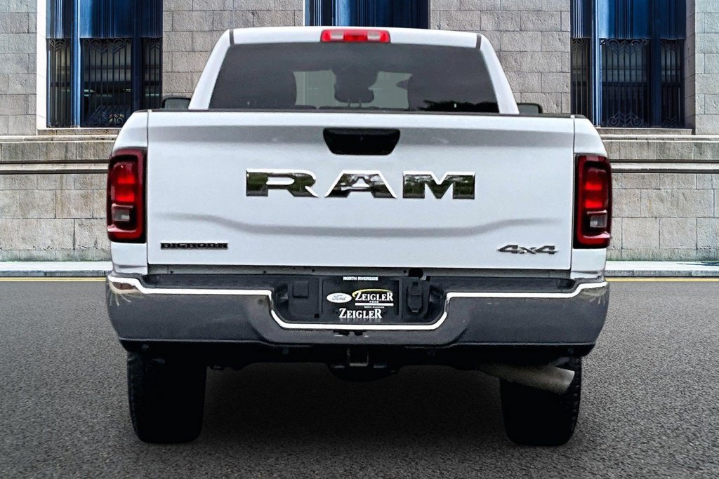 Used 2025 RAM 2500 Big Horn AWD/4WD image 4