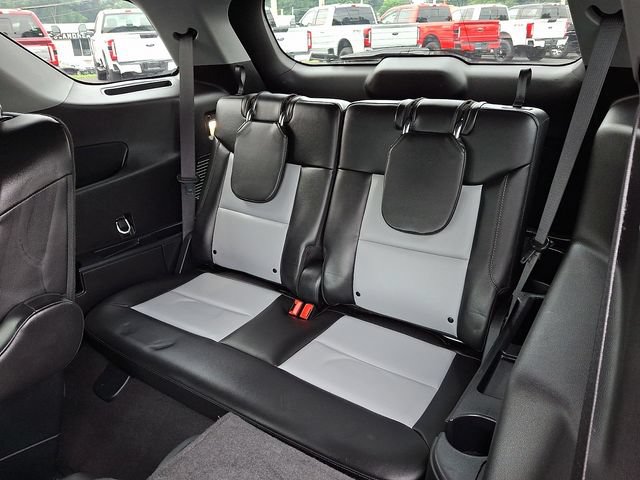 Certified 2023 Ford Explorer XLT w/ Equipment Group 202A AWD/4WD image 11