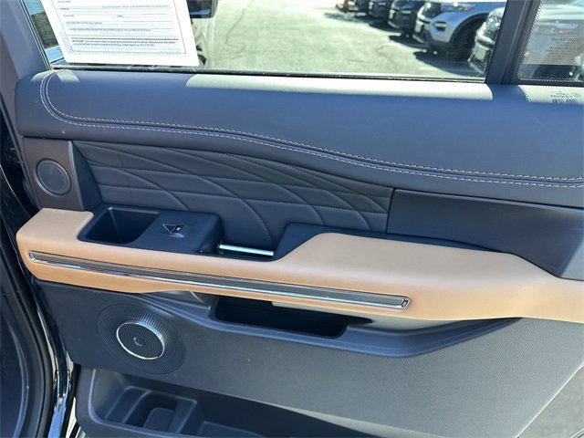 Certified 2022 Ford Expedition Max Platinum image 43