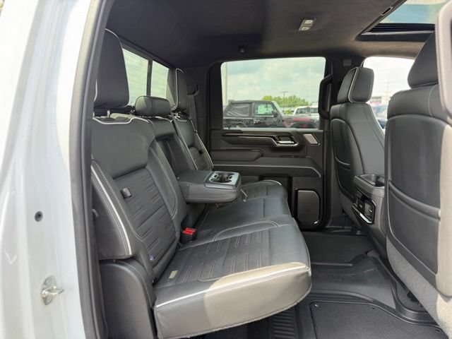 Used 2024 GMC Sierra 2500 AT4X AWD/4WD image 19