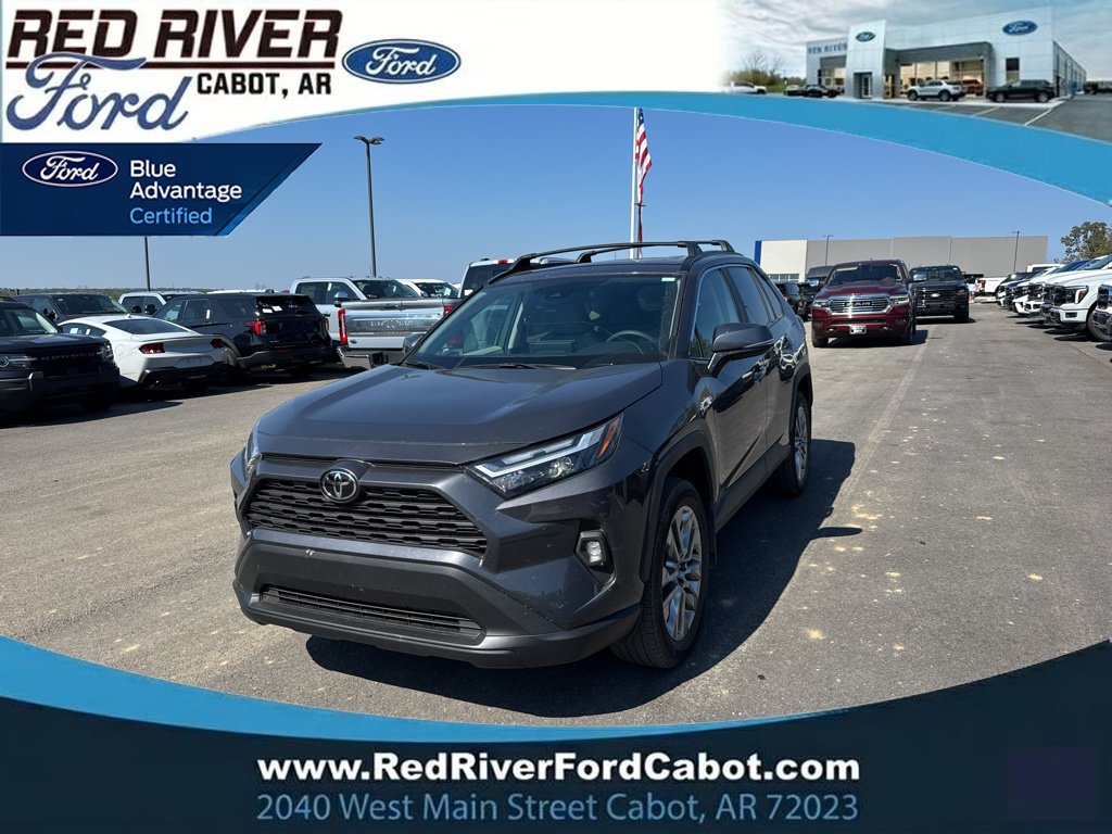 Used 2025 Toyota RAV4 XLE Premium w/ Weather Package AWD/4WD image 1