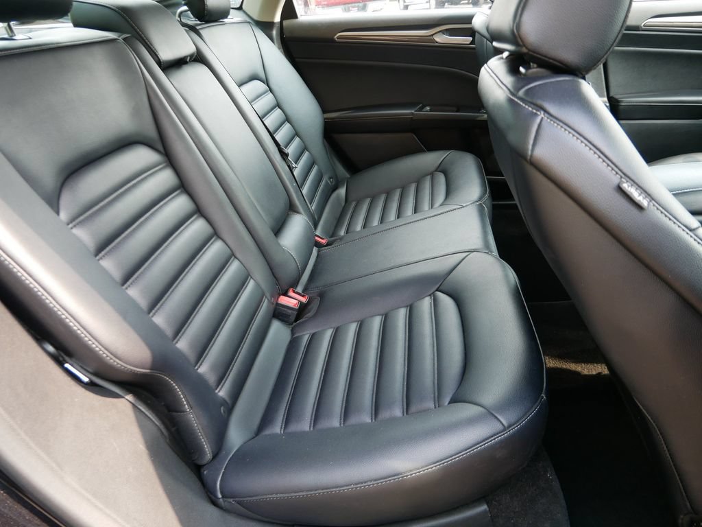 Certified 2020 Ford Fusion SEL FWD image 9