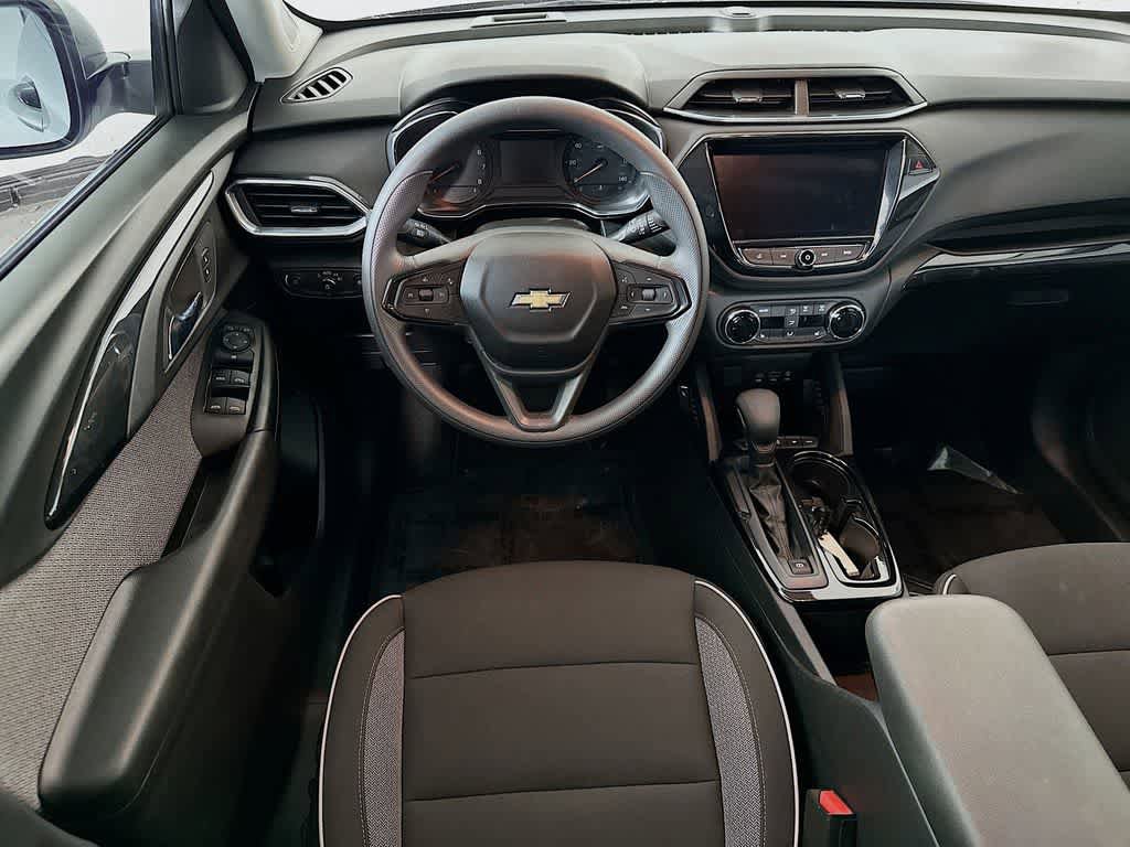 Used 2023 Chevrolet TrailBlazer LT w/ Convenience Package AWD/4WD image 10