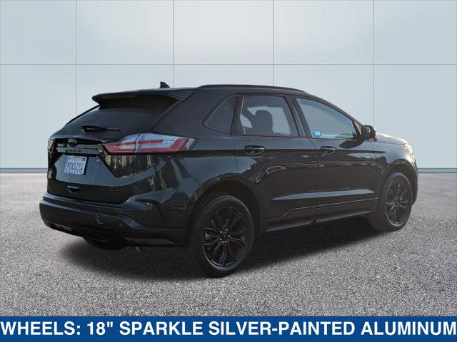 Certified 2022 Ford Edge SE w/ Black Appearance Package AWD/4WD image 5