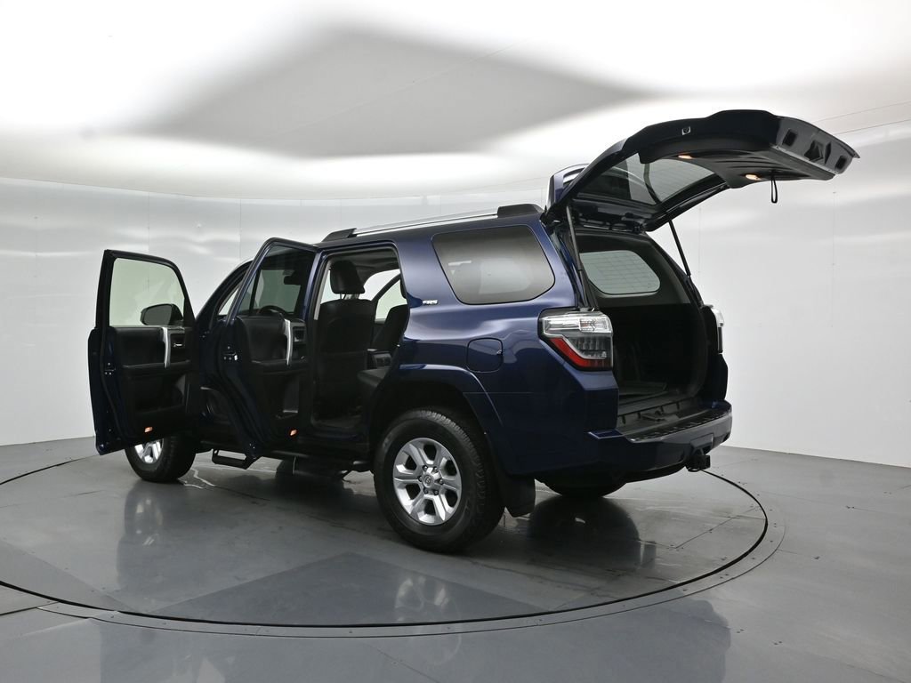 Used 2022 Toyota 4Runner SR5 Premium w/ Moonroof Package AWD/4WD image 53