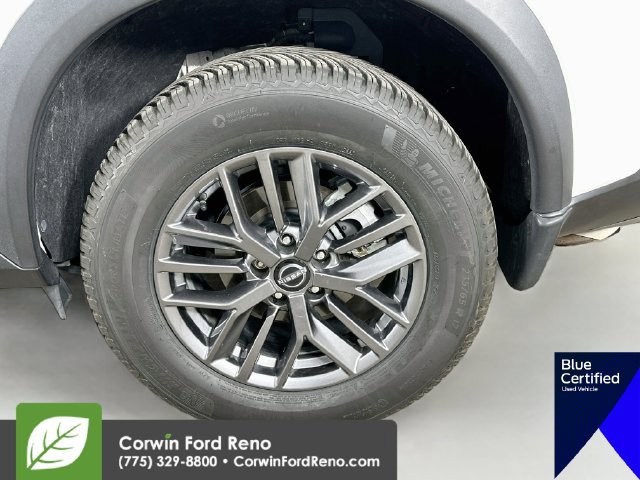 Used 2023 Nissan Rogue S AWD/4WD image 32