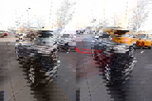 Certified 2024 Ford Edge SEL w/ Convenience Package image 2