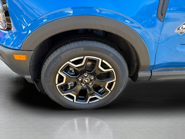 Certified 2025 Ford Bronco Sport Outer Banks w/ Outer Banks Tech Package+ AWD/4WD image 28