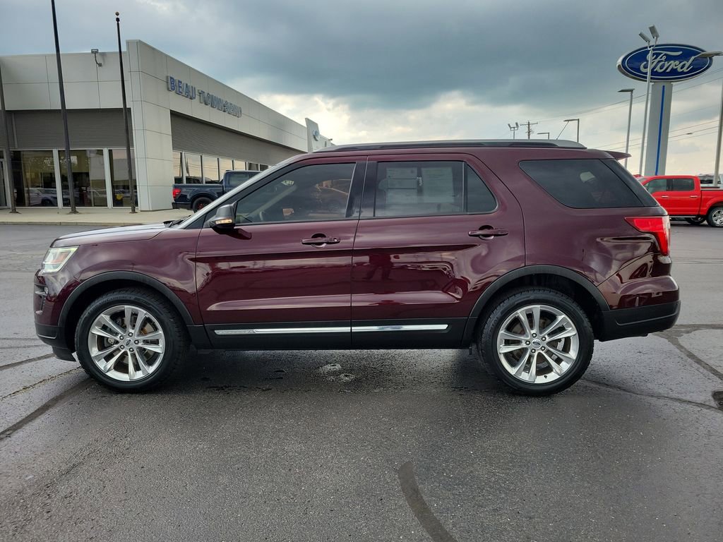 Certified 2019 Ford Explorer XLT w/ Equipment Group 202A AWD/4WD image 7