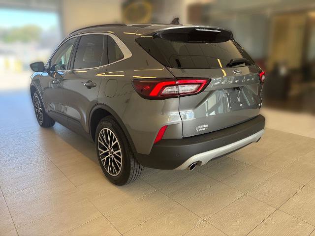 Certified 2025 Ford Escape SE w/ PHEV Premium Package FWD image 2