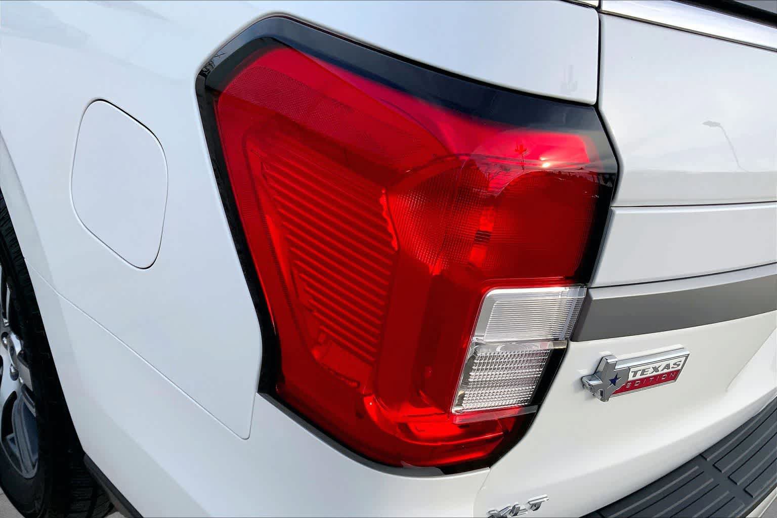 Certified 2024 Ford Expedition XLT RWD image 29