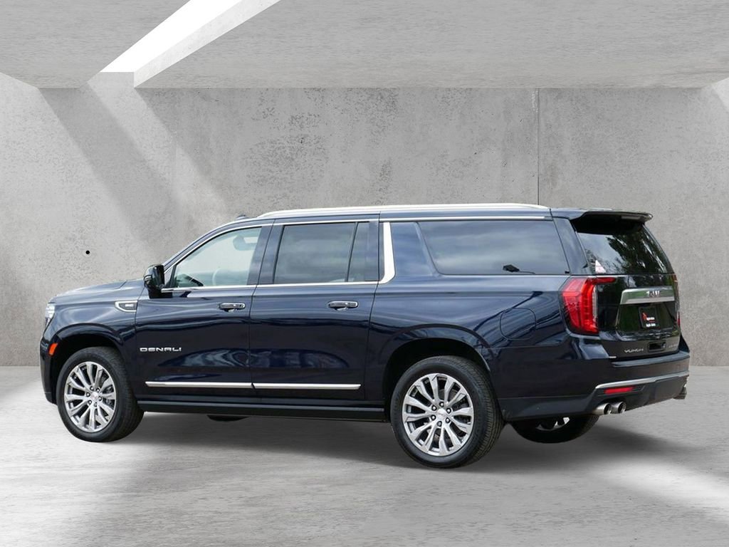 Used 2022 GMC Yukon XL Denali AWD/4WD image 4