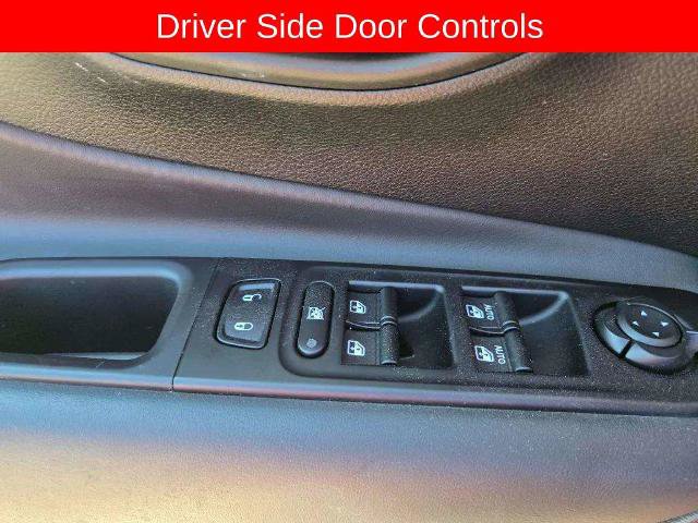 Used 2020 Jeep Renegade Altitude AWD/4WD image 10