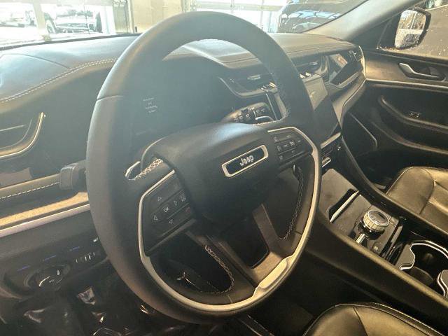 Used 2022 Jeep Grand Cherokee Limited 4xe image 9