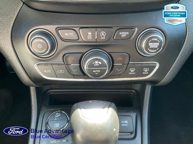 Used 2019 Jeep Cherokee Limited AWD/4WD image 12