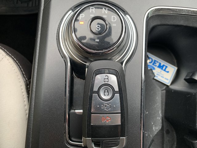 Certified 2019 Ford Fusion SE w/ Equipment Group 151A image 33