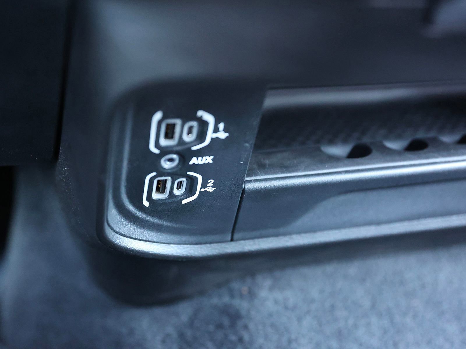 Used 2024 RAM 2500 Tradesman w/ Chrome Appearance Group image 31