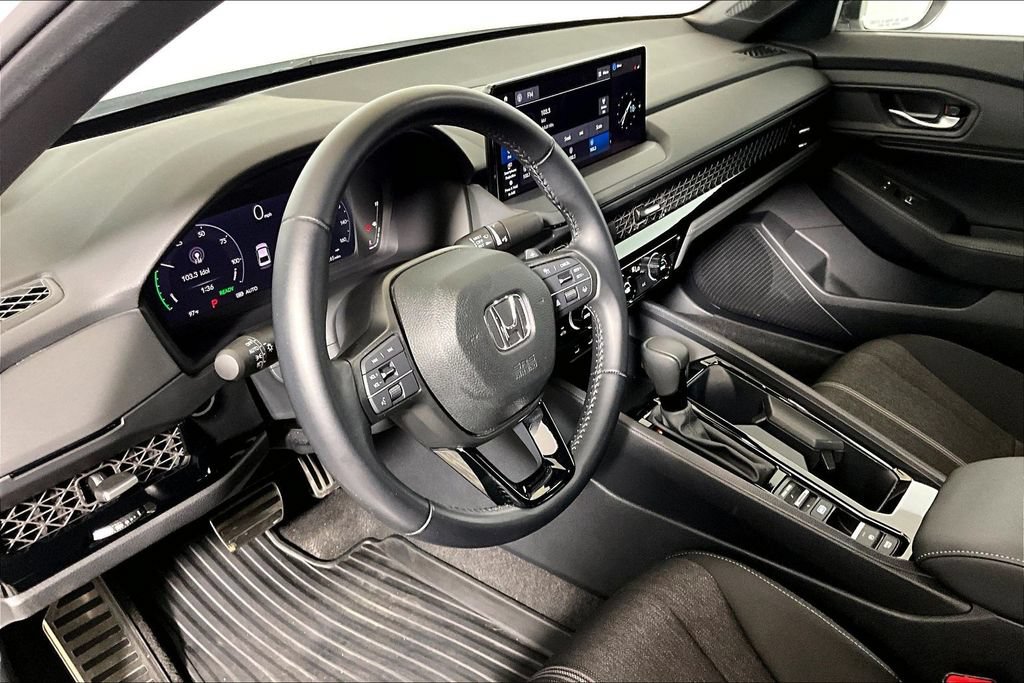 Used 2024 Honda Accord Sport image 10