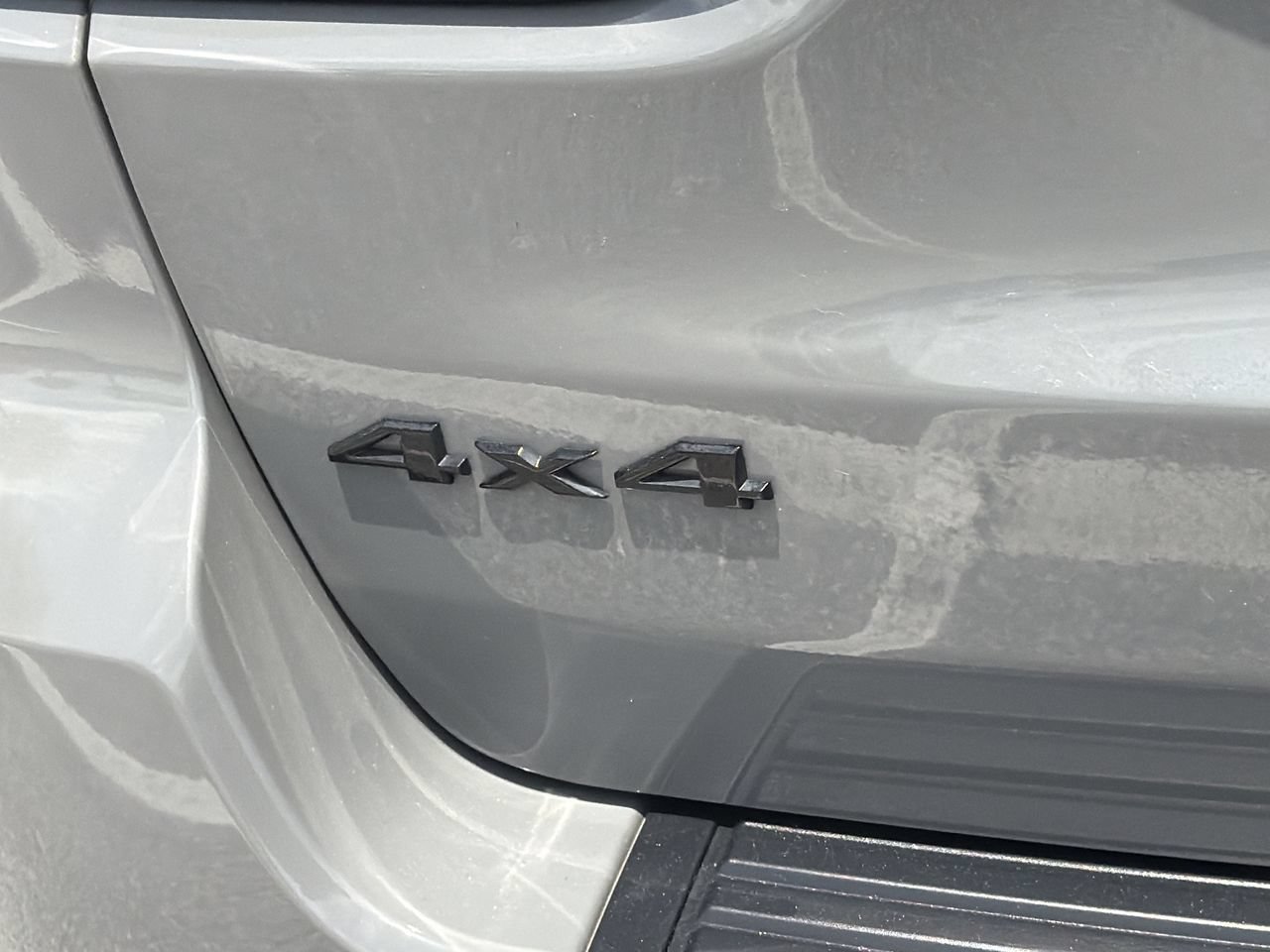 Used 2021 Jeep Grand Cherokee Laredo X AWD/4WD image 10