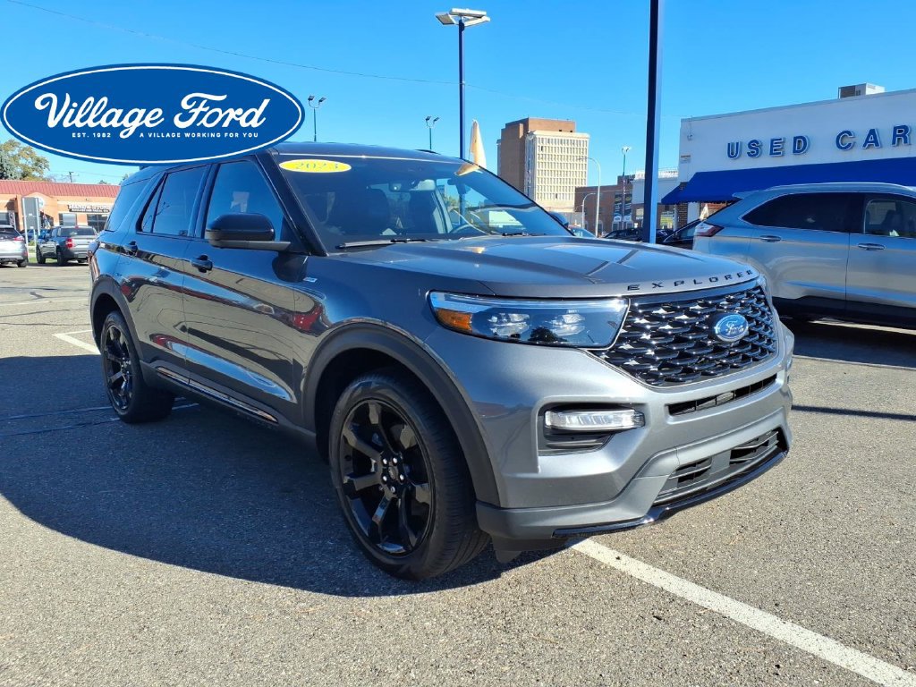 Certified 2023 Ford Explorer ST-Line AWD/4WD image 4